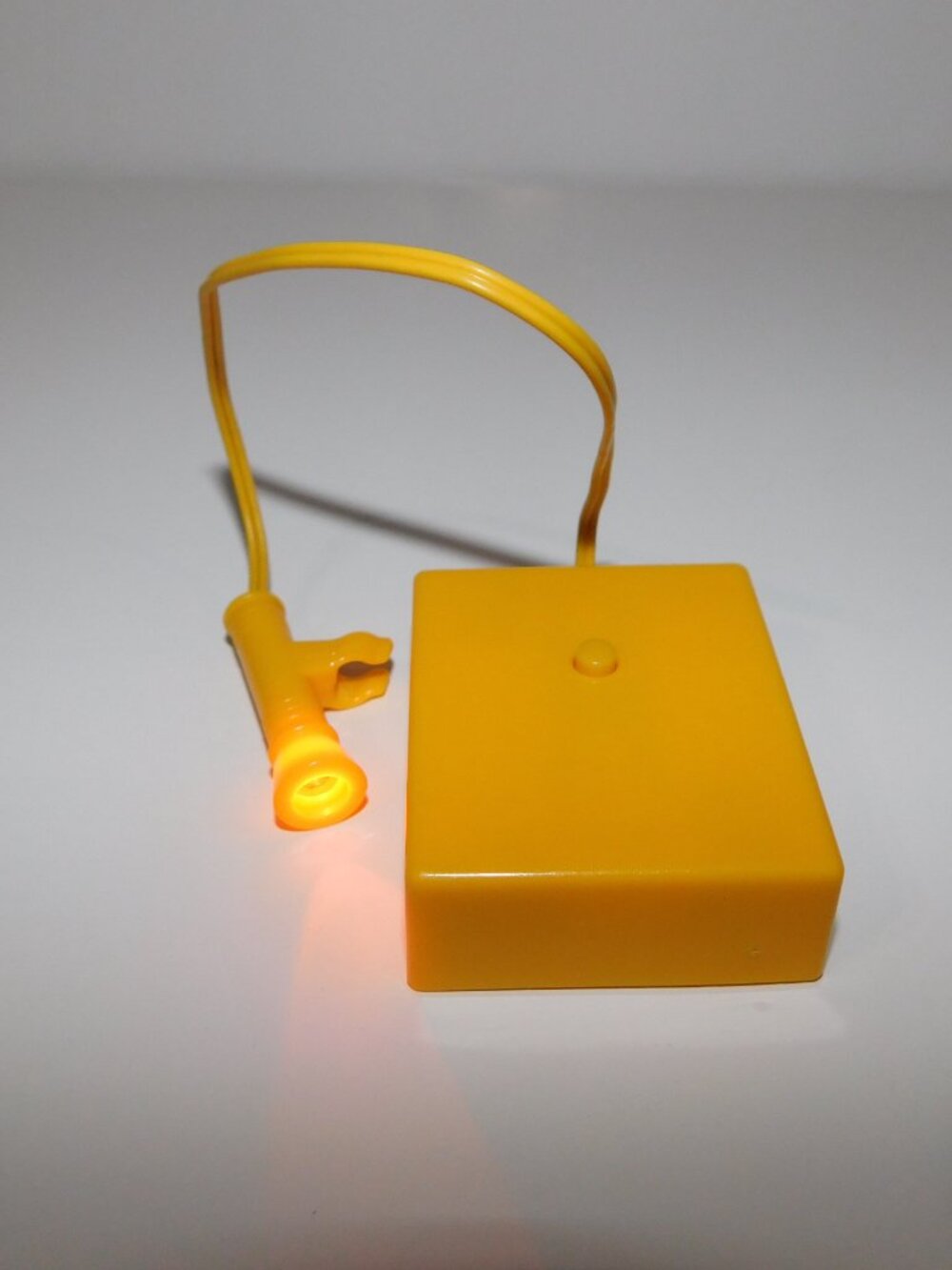 VTG Barbie Flashlight Fun Stacie Doll & Pooh 1997 Mattel Yellow Replacement - Picture 3 of 4